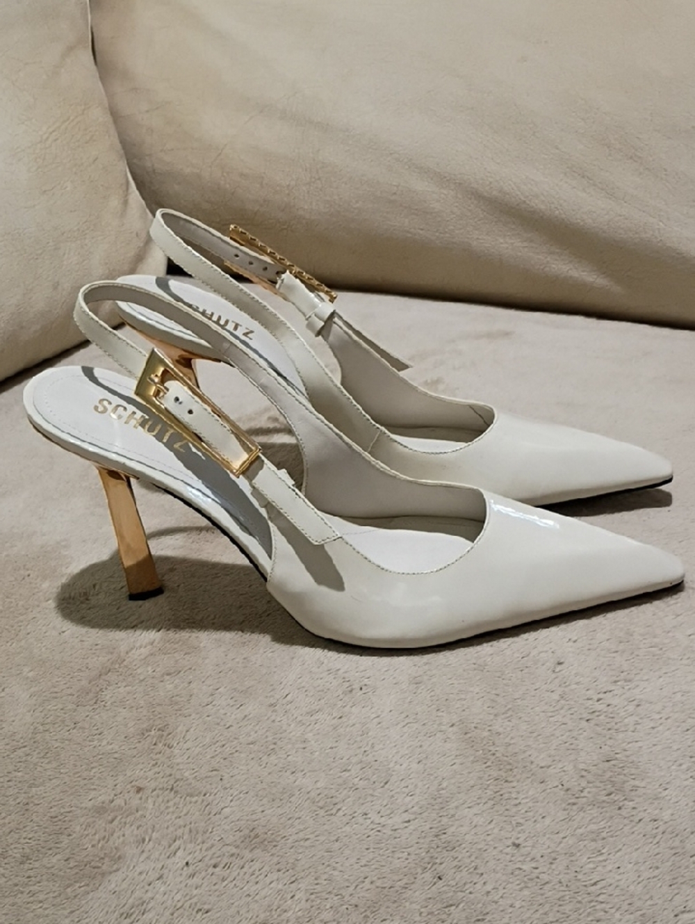 SCHUTZ White Pointed Slingback Kitten Heel Pumps - Picture 3 of 9